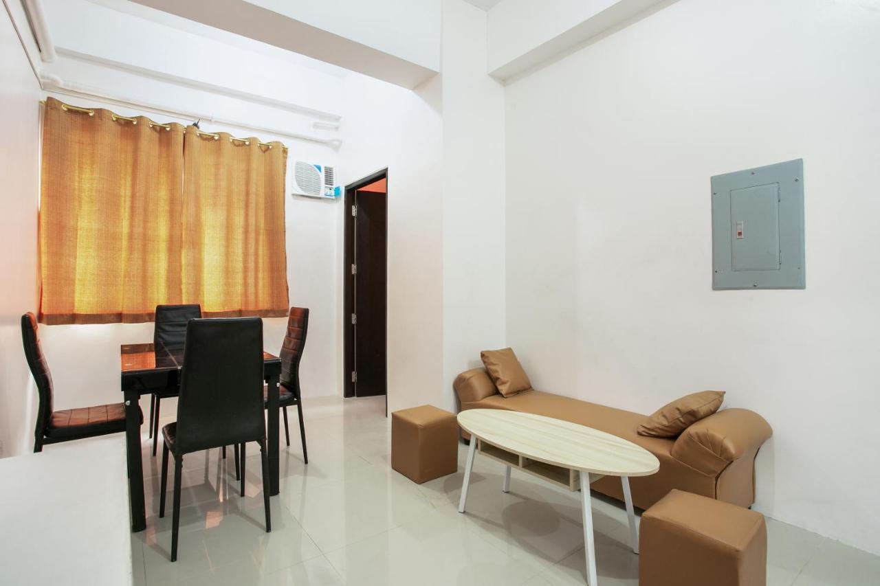 Oyo 505 Jardin Suites Manila Esterno foto